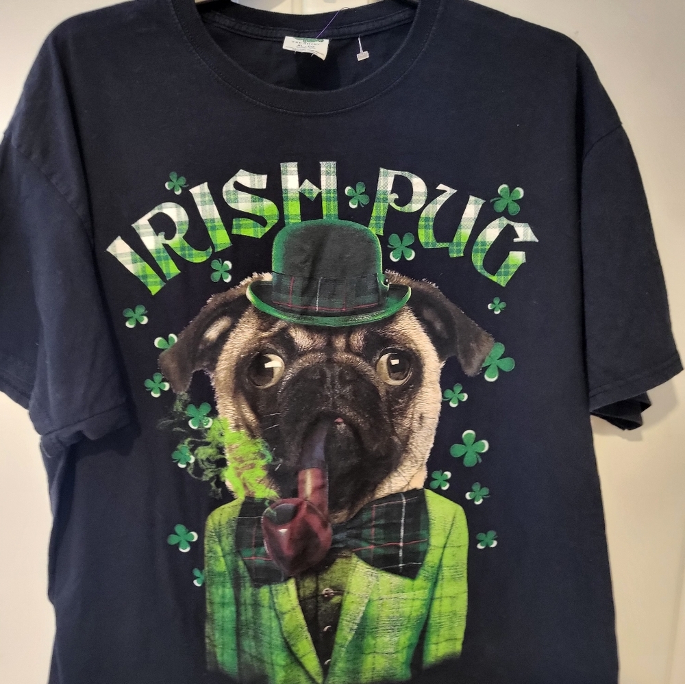 Irish Pug St Patty' Pug with Pipe T Shirt Size XL